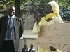 Intervention de Niang Aminata devant le siége de l'UNESCO à Paris le 14 septembre 2011