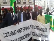 COMMUNIQUE OTMF ET DIASPORA EN SONINKE WOLOF PULAR HASSANYA MANIFESTATION DU 05102013 A TROCADERO.mp4