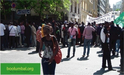 Si in devant l'ambassade de la Mauritanie à Paris (photos et vidéos)