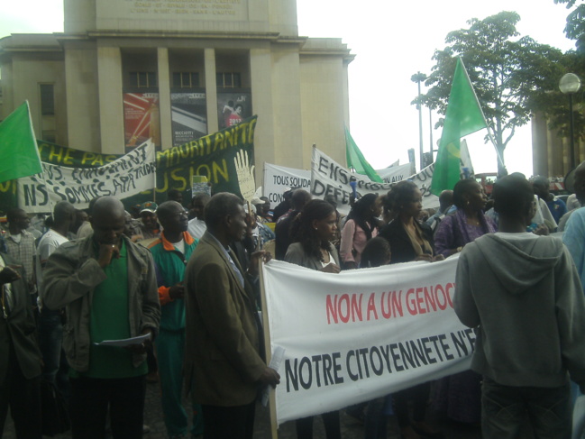 Manifestation de la Diaspora Mauritanienne et l'OTMF à Paris, le 31 Août 2013 (Vidéo et photos)