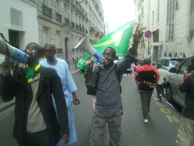 Manifestation de la Diaspora Mauritanienne et l'OTMF à Paris, le 31 Août 2013 (Vidéo et photos)