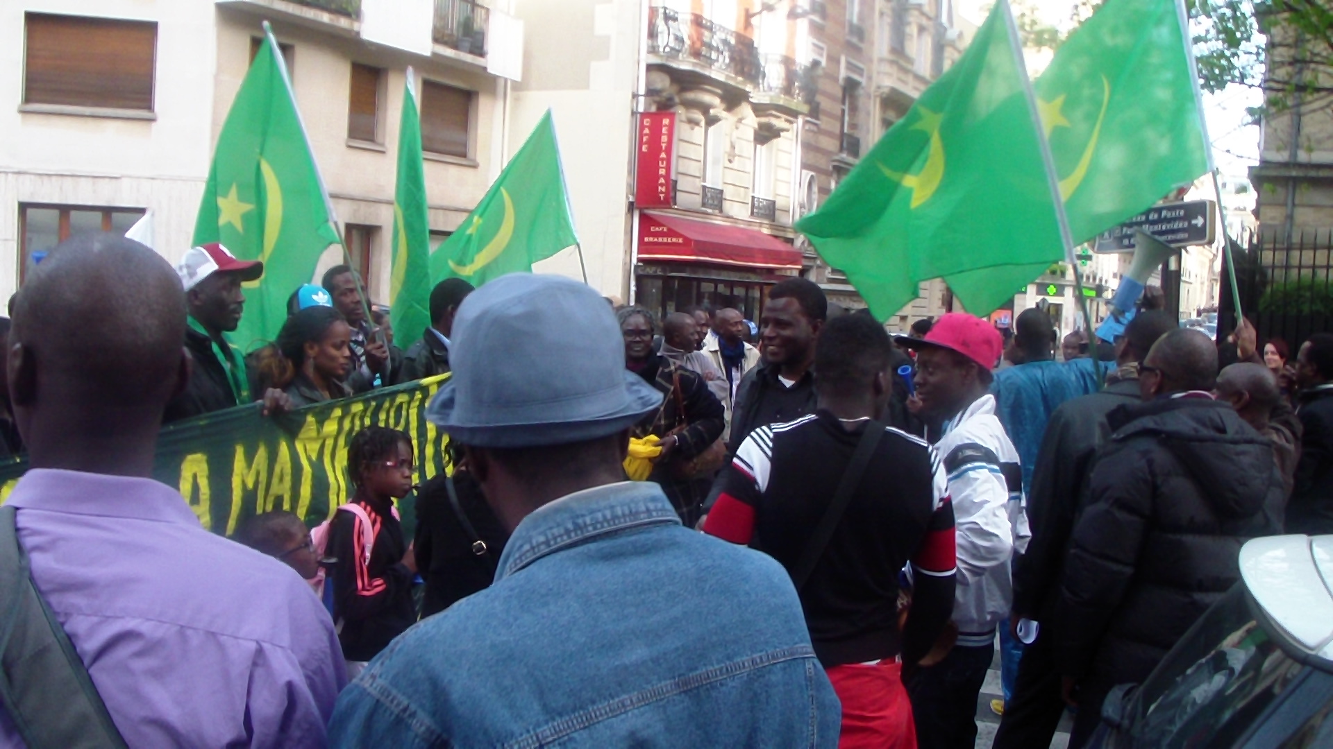 MANIFESTATION DE LA DIASPORA MAURITANIENNE ET L'OTMF LE SAMEDI 29 MARS 2014 À PARIS